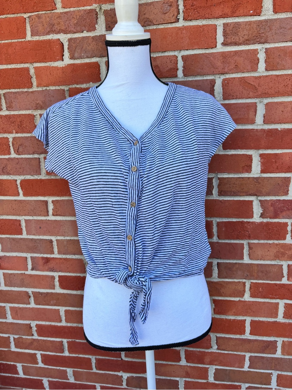 Rachel Zoe Linen Blue & White Striped Button Tie Front Top Womens Small